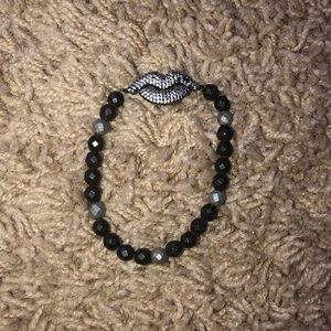 Adorable lips bracelet